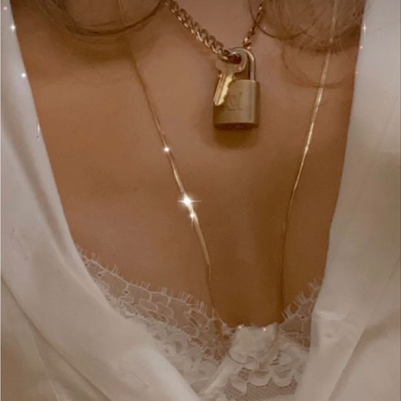 Louis Vuitton gold brass lock and key set necklace #310 Polished ready to wear - Picture 7 of 15